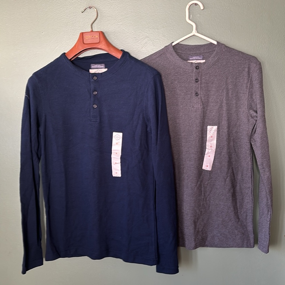 St John’s  men’s St John’s Bay long sleeves tee Sz S casual elegant BUNDLE  of 2